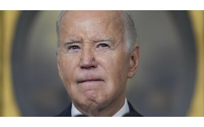Dicono che Biden sia uno smemorato, per me è un presidente dalle mirabolanti...