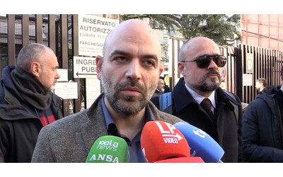 Diffamazione a Salvini, processo rinviato al 10 luglio. Saviano: “Il...