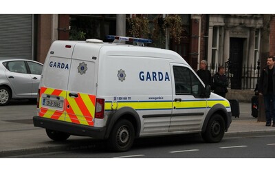 Dublino, cinque feriti per un “accoltellamento” fuori da una scuola....