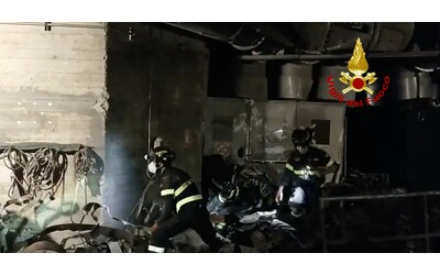 esplosione nella centrale enel le immagini della devastazione dentro l impianto il video dei vigili del fuoco