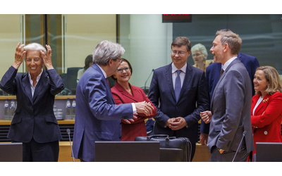 Eurogruppo, divergenze Francia – Germania sul mercato unico dei capitali. Freddezza sugli eurobond per l’Ucraina