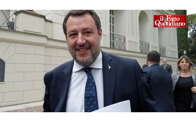 Fermata del treno su richiesta, Salvini evita le domande su Lollobrigida. E a...