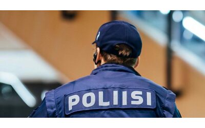 finlandia allarme per una sparatoria in una scuola a vantaa almeno 3 minori feriti arrestato un uomo