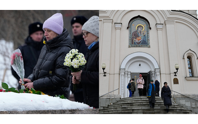 folla di persone per i funerali di navalny blindati dalla polizia per il cremlino partecipare reato e non si trovano carri funebri