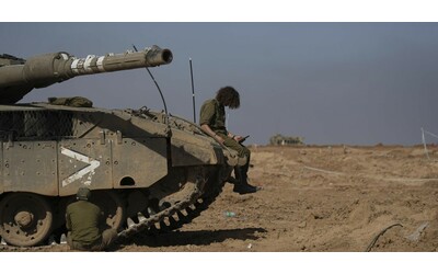 Ft: “Le sentinelle israeliane avevano avvertito i superiori che Hamas si...