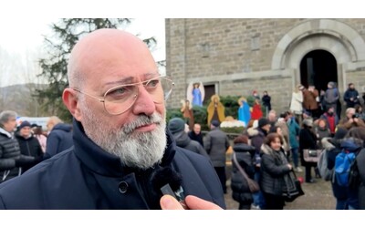 Funerali Laffi, Bonaccini: “Ci lascia il dovere di fare memoria”. La sindaca di Marzabotto: “Difendere la libertà per lui era un impegno”