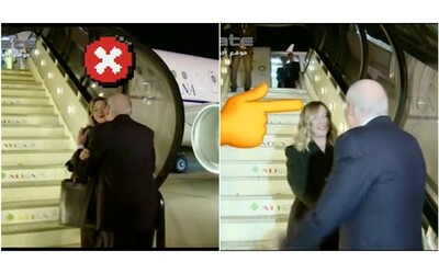 Gaffe del premier libanese Mikati a Beirut: scambia la segretaria di Meloni per la premier e la accoglie con baci e abbracci – Video