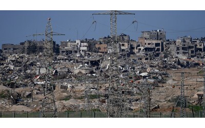 Gaza, Hamas propone un piano per il cessate il fuoco: tre fasi per un totale...
