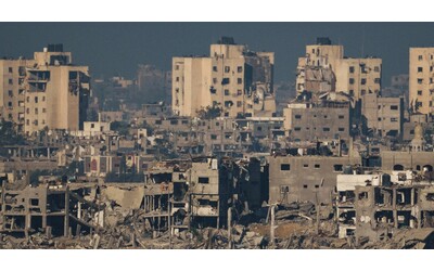 Gaza, la diretta – Capo di Stato maggiore Israele: “Stiamo per allargare l’operazione militare”. Netanyahu ammette: “Non siamo riusciti a tutelare i civili”