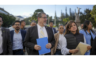guatemala la procura generale contro bernardo ar valo ondata di accuse e arresti contro il presidente eletto e i suoi sostenitori