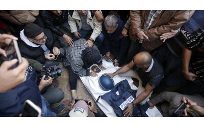 Guerra a Gaza, sono almeno 80 i giornalisti uccisi in tre mesi: “Mai stato...