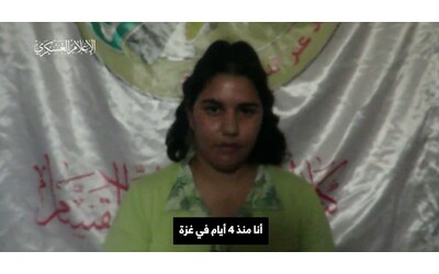 hamas diffonde il video di una soldata dell idf presa in ostaggio morta in attacco di israele l esercito uccisa durante la prigionia