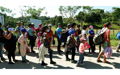 Honduras, crocevia delle migrazioni direzione Usa. Migliaia di carovane...