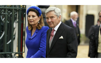 I genitori di Kate Middleton nella bufera: “Sono in bancarotta e non pagano...