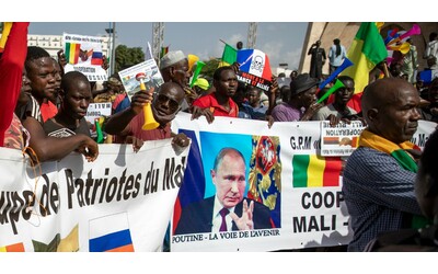 I tentacoli di Russia e Cina sull’Africa: dallo scacco matto alla Francia ai minerali del Corno d’Africa, le ultime conquiste dei nuovi colonizzatori