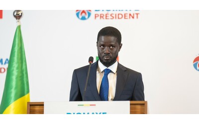 Il candidato dell’opposizione Faye è il nuovo presidente del Senegal: vuole la revisione dei contratti energetici e l’uscita dal franco Cfa