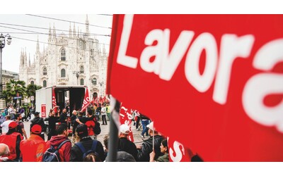 Il Comune di Pavia nega ai sindacati l’uso di un teatro per la festa del...