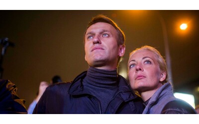 Il corpo di Alexei Navalny riconsegnato alla madre: “Non sappiamo ancora se...