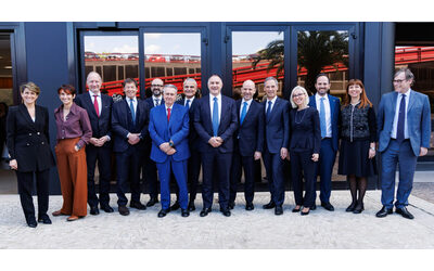 Il nuovo presidente Orsini presenta la nuova squadra di Confindustria. 20 incarichi, 4 donne, età media 60,7 anni