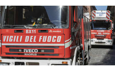 Incendio all’ospedale “Fratelli Parlapiano” di Ribera, nell’Agrigentino. Un paziente ancora intrappolato