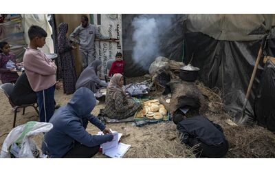 Israele – Gaza, la diretta – Onu: “Preoccupati dai piani israeliani di trasferimento dei civili”. Ue: “Violazione del diritto umanitario”
