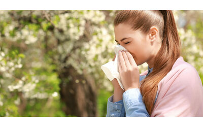 l allergia di stagione inizia sempre prima come distinguerla dal raffreddore i sintomi e i consigli dell esperto