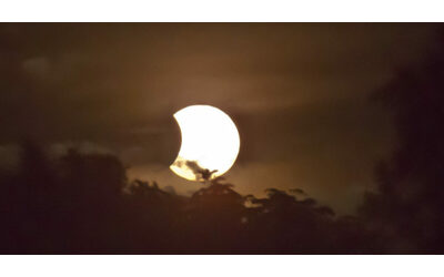 l eclissi totale di sole non un evento raro ma questa un caso particolare ecco perch