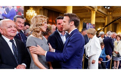 La figlia di Brigitte Macron pubblica il suo primo libro Assises e lo dedica (anche) al presidente francese