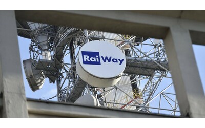 la fusione raiway eitower creerebbe un polo unico per il segnale tv ma c un altra ipotesi
