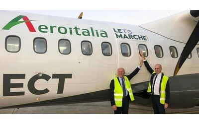 Le Marche non decollano – I voli per Milano e Roma quasi vuoti, la compagnia molla dopo 5 mesi: “La Regione non ha rispettato gli impegni”