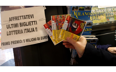 lotteria italia vinto in un bar di milano il primo premio da cinque milioni di euro