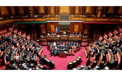 manovra il governo propone l arrivo nell aula del senato il 21 dicembre con la fiducia no delle opposizioni