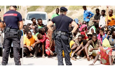 Migranti in Albania, il capo di Frontex: “Da noi nessun aiuto per i rimpatri”. E sulle Ong smentisce il governo