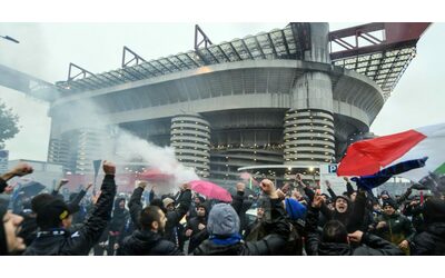 Milan-Inter 0-0, il derby che può valere lo scudetto: è iniziata la partita – Diretta