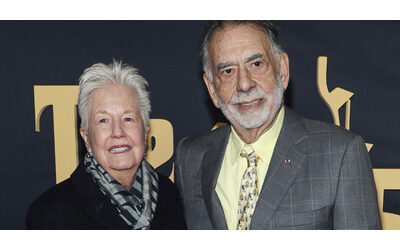 È morta Eleanor Coppola, regista di documentari e moglie di Francis Ford Coppola: per tutta la vita è stata la partner creativa e alter ego del marito