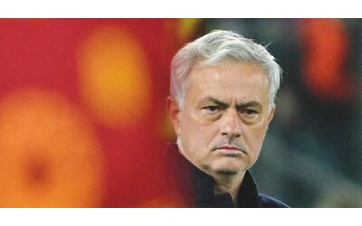 mourinho al veleno ho odiato essere il volto della roma dopo l europa league voglio solo fare l allenatore