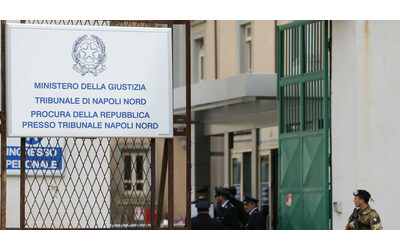Napoli Nord, nel Tribunale che soffoca le aule inaugurate da Nordio a novembre sono ancora chiuse: gli avvocati scioperano per otto giorni