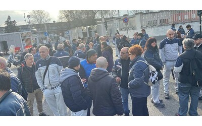 Nuovo sciopero spontaneo dei lavoratori di Stellantis a Mirafiori....