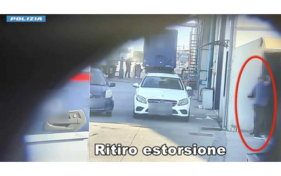 Operazione antimafia a Catania contro il clan Pillera-Puntina, nei video della polizia le estorsioni e un arresto in flagranza di reato