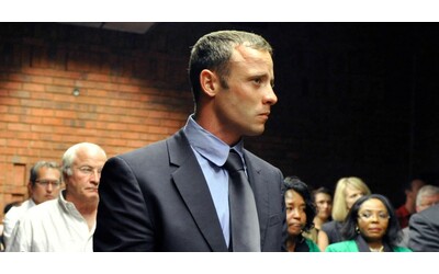 Oscar Pistorius fuori dal carcere dopo 10 anni: l’ex olimpionico fu...