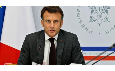 Parigi 2024, Macron: “Lavoro a una tregua olimpica”. Minaccia attentati: “Pronti piani B e C per la cerimonia d’apertura”