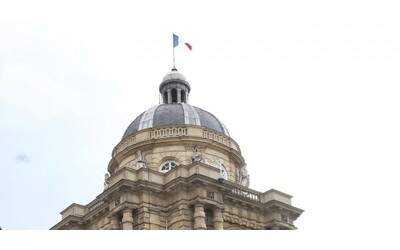 Parigi, accusato di aver drogato una collega per stuprarla: arrestato il...