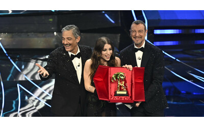 Sanremo 2024, la finale: vince Angelina Mango, secondo Geolier, terza Annalisa. La classifica finale e tutti i premi – FOTO