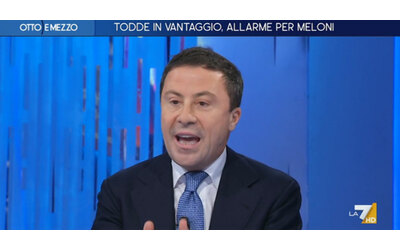 Sardegna, la surreale analisi di Bocchino a La7: “Il centrodestra ha vinto le elezioni, è Truzzu che è stato incapace di aggregare tutto l’elettorato”