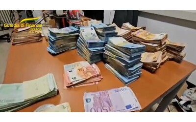 scoperta una banca abusiva cinese 21 indagati la guardia di finanza ha sequestrato oltre 1 milione e 200mila euro in contanti