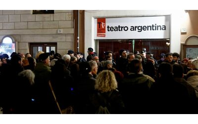 teatro di roma le accuse di mobbing sessismo e clima di terrore da parte di dipendenti collaboratori e sindacati