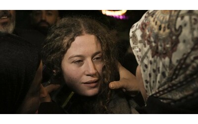 tra i prigionieri liberati da israele anche ahed tamimi l attivista 22enne filopalestinese era stata arrestata il 6 novembre