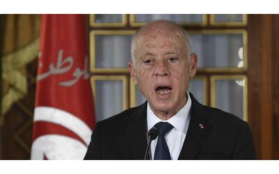 tunisia l accusa a saied in carcere oltre 50 esponenti dell opposizione tra loro anche il possibile rivale del presidente alle elezioni