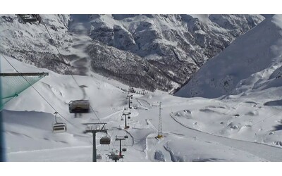 Valanga sulle piste del comprensorio Monterosa Ski in Valsesia, coinvolta una...
