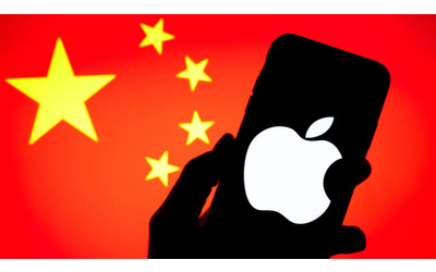 apple rimuove whatsapp e threads dall app store cinese si intensifica la stretta governativa